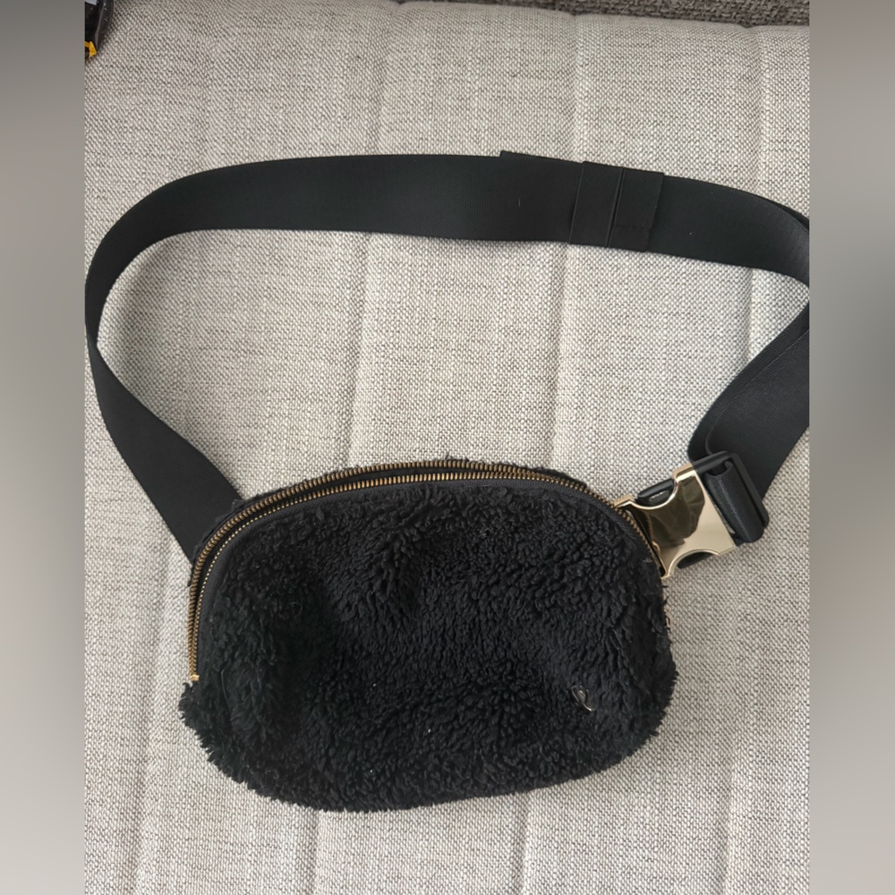 Black Fleece Belt Bag